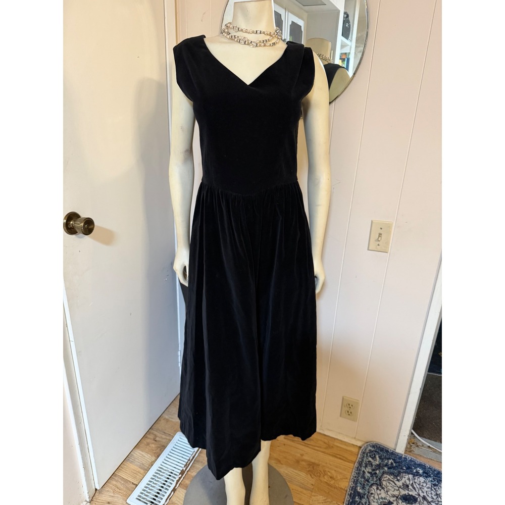 Vintage Lanz Originals Black Velvet Midi Dress V-Neck Sleeveless Pockets S